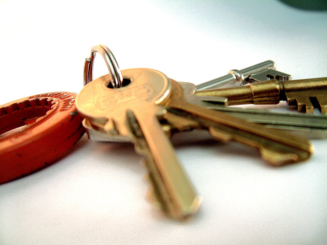 many keys are being attached to each other