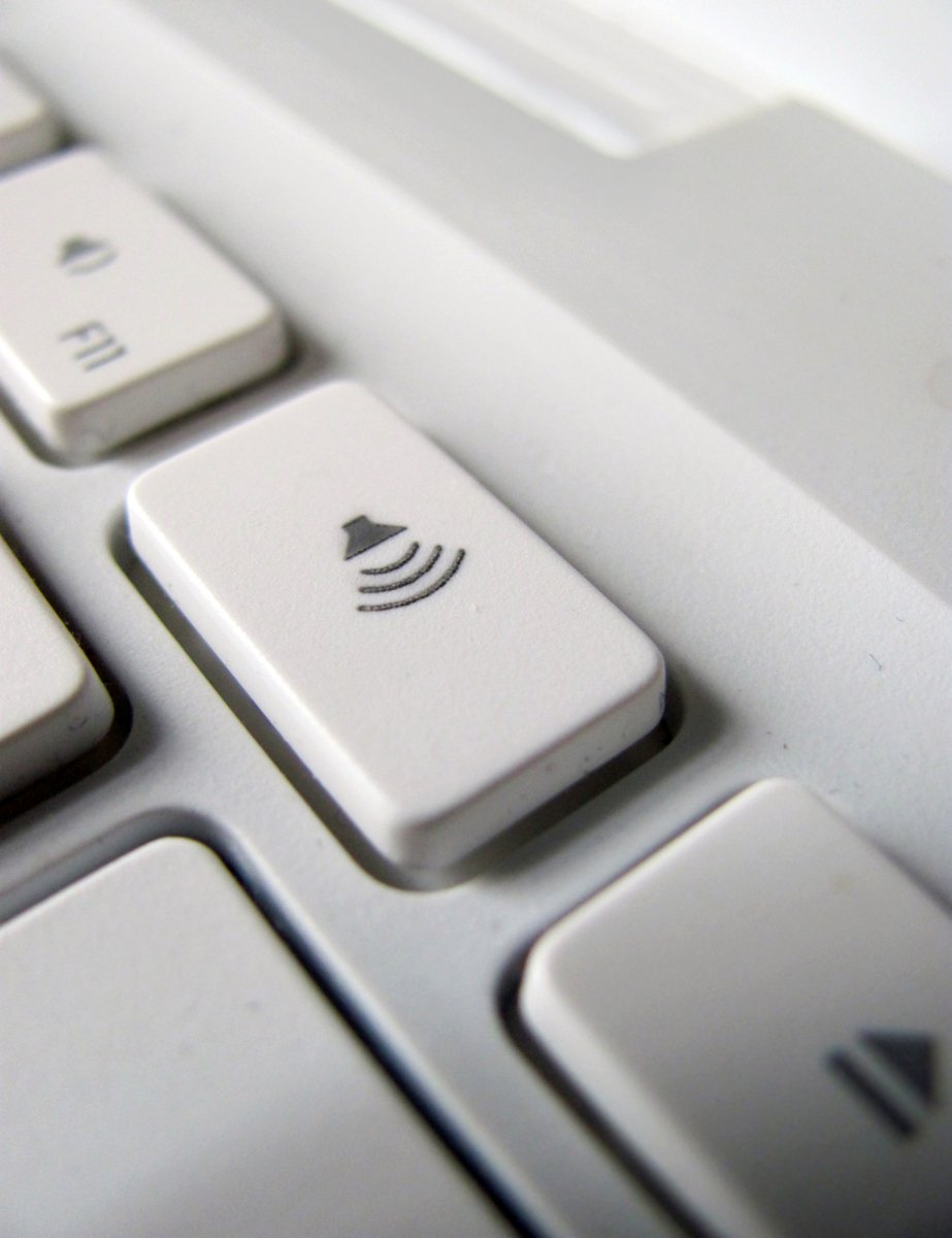 the close up view of a computer keyboard