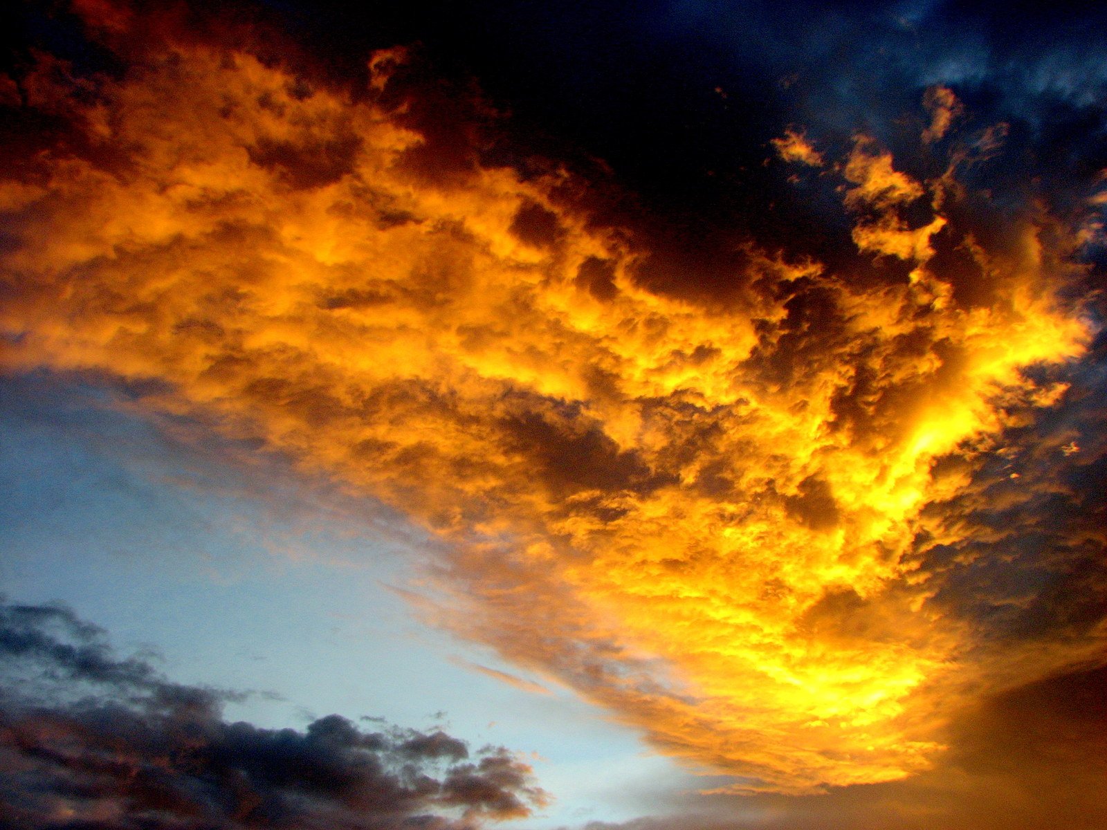 this po shows bright orange clouds against a blue sky