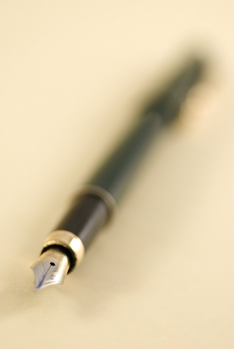 a close up view of the nib and nib of a pen