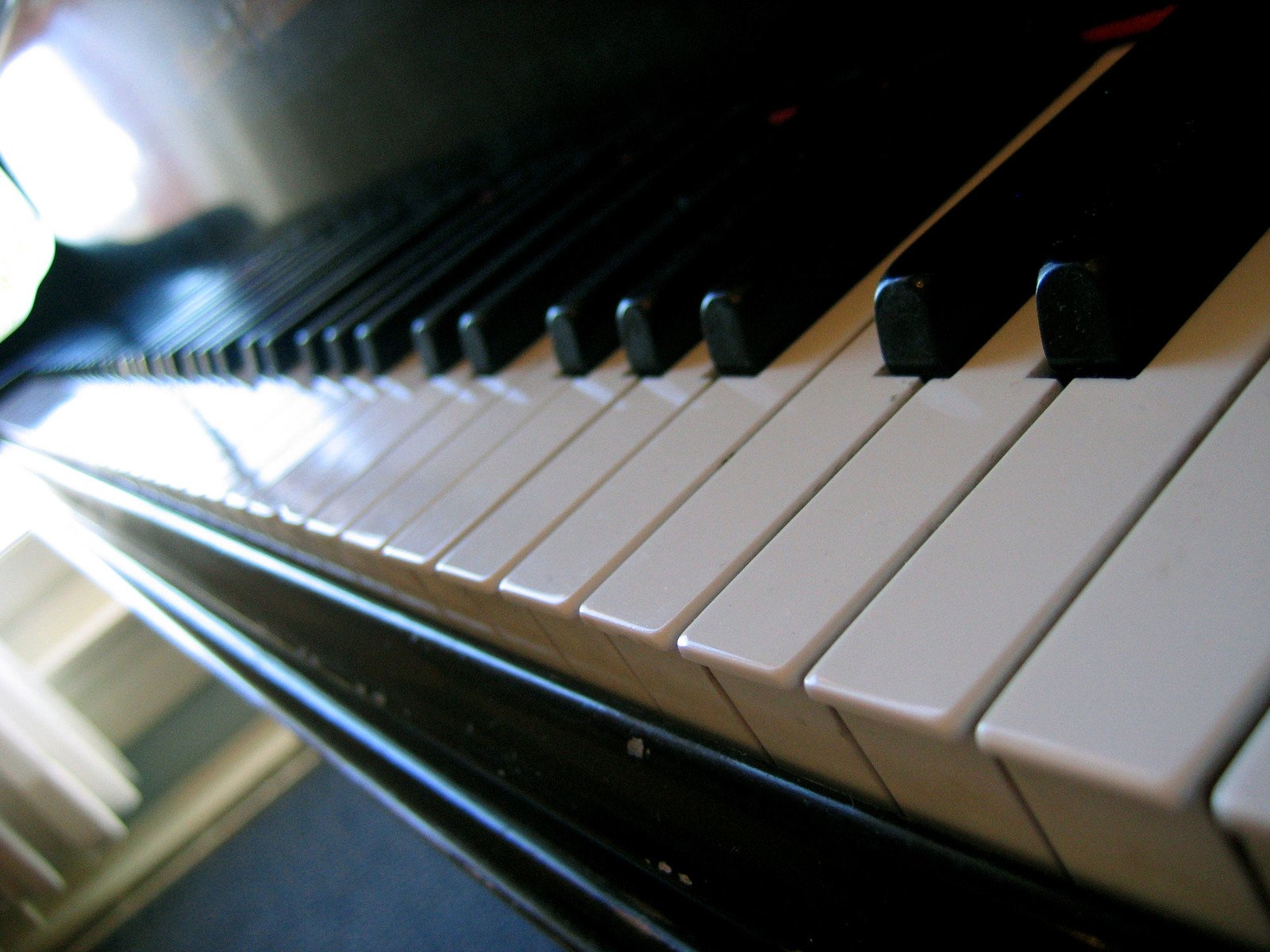 a closeup of an electric keyboard with many s