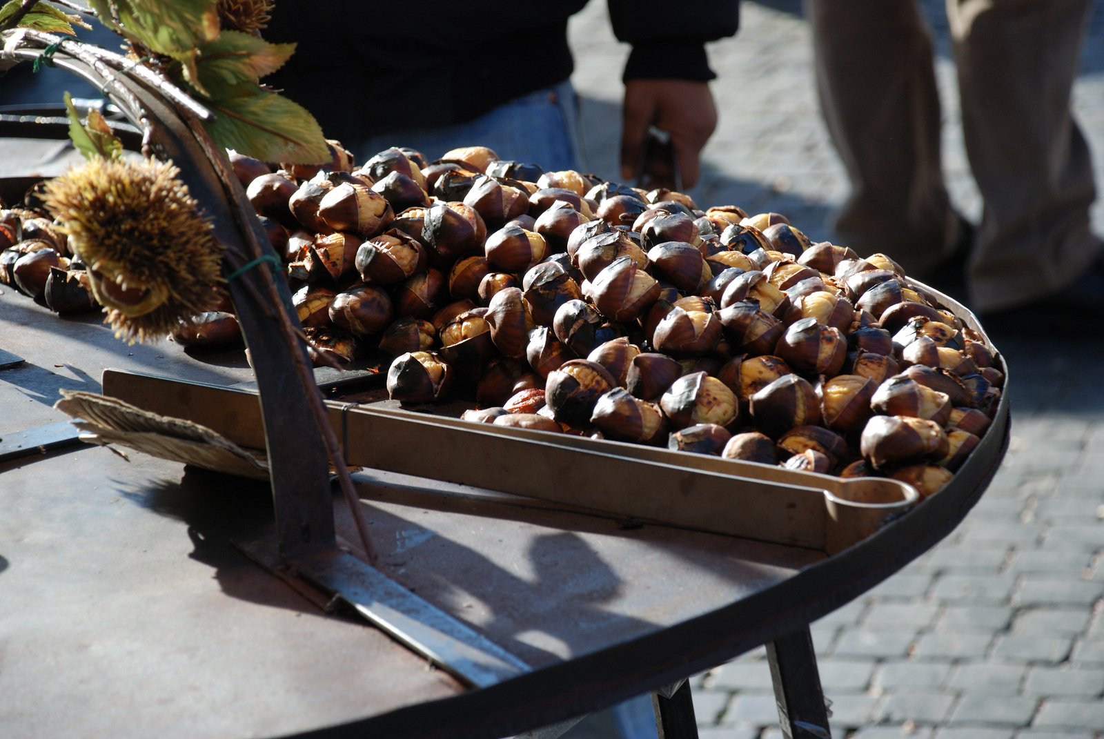 a tray that has some kind of bread on it