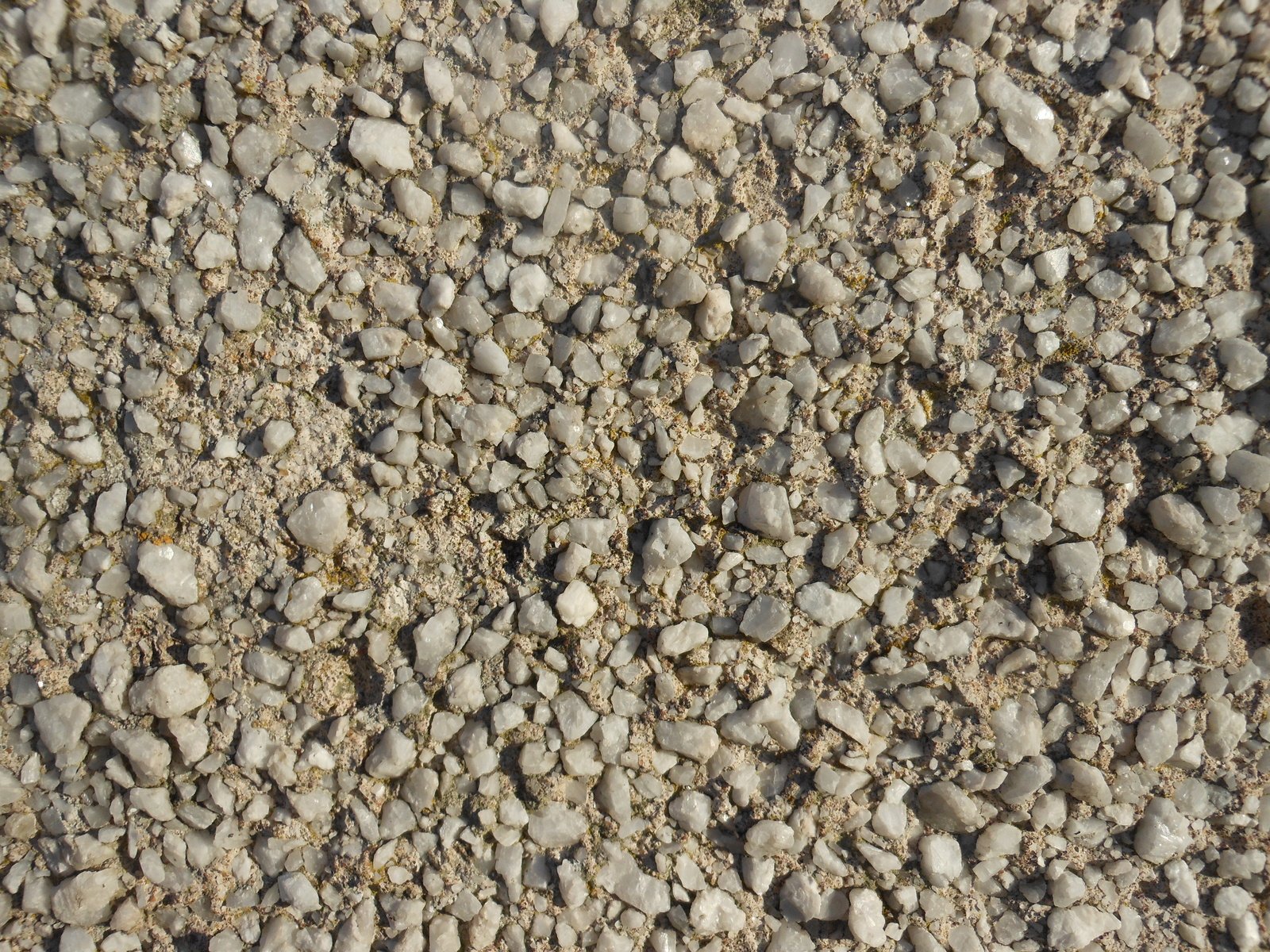 gravel with little rocks around the top of it