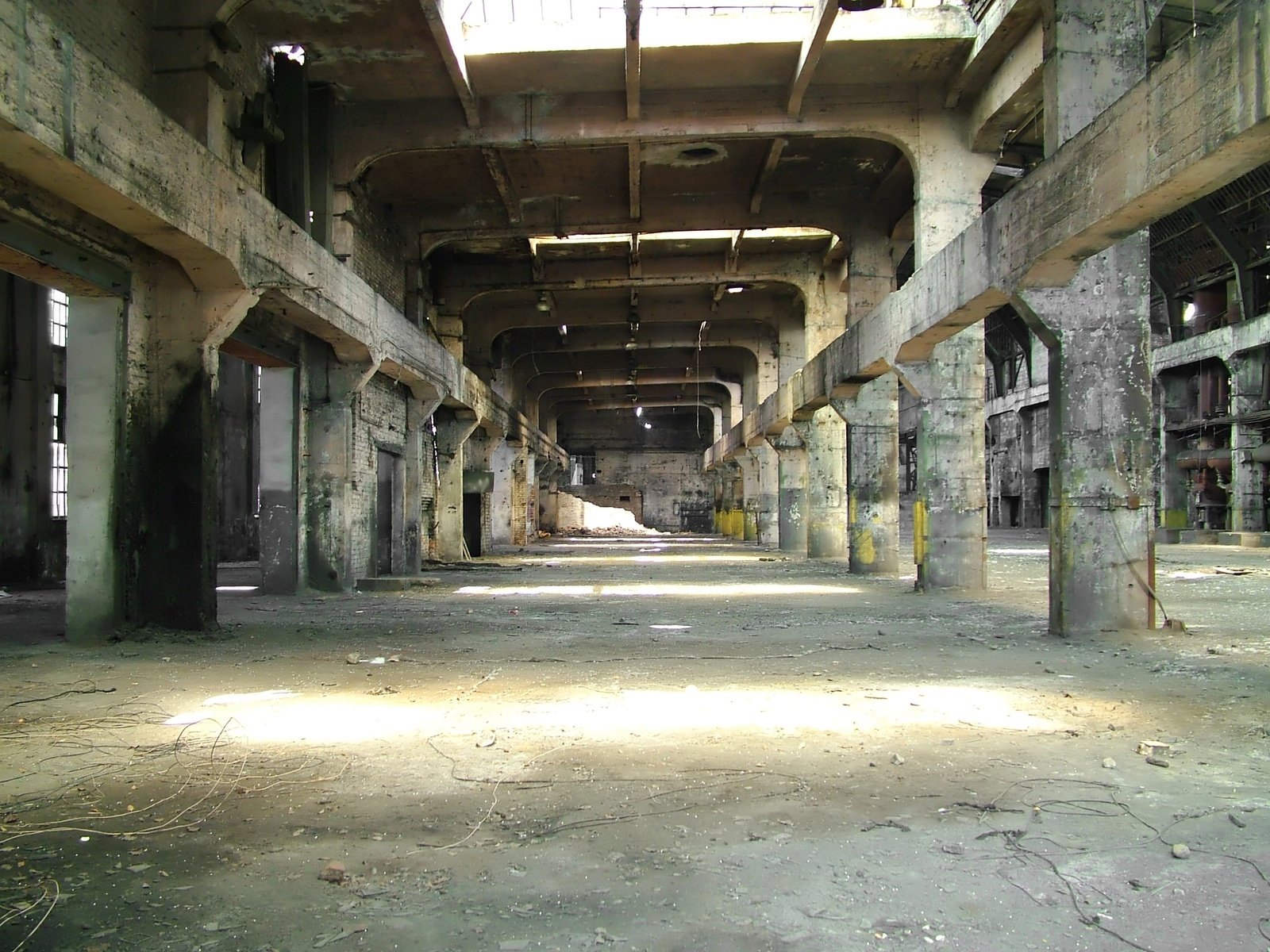 the inside of a building that is very dirty