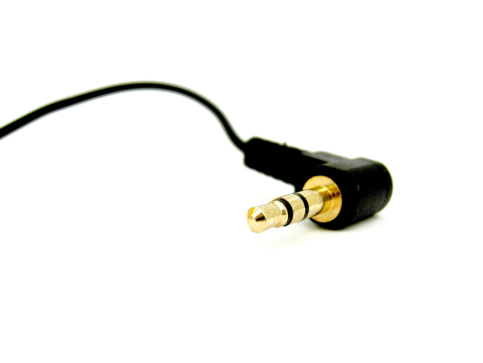 a cord attached to an ipod connector with one end facing out
