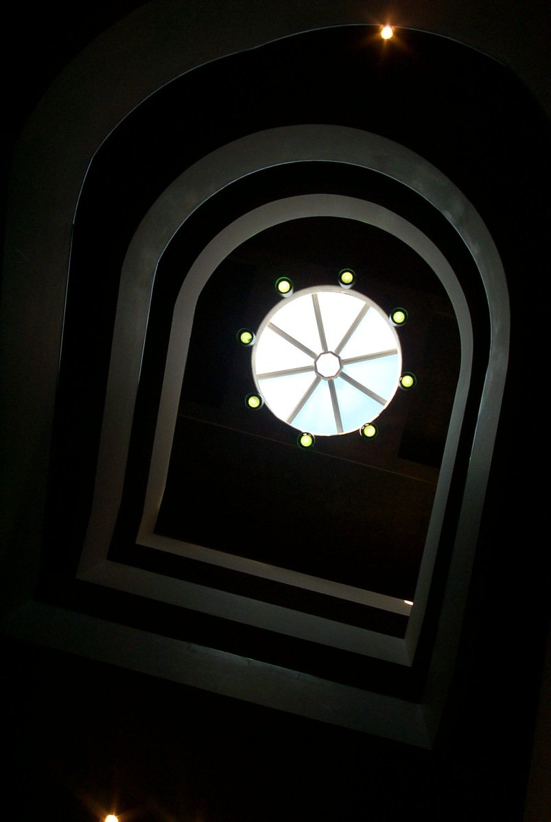 the round light is visible above the clock