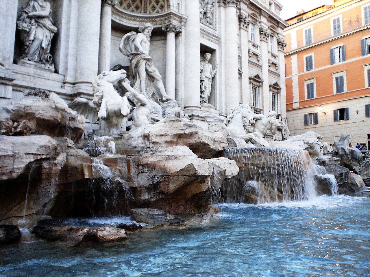 the water in the fountain is blue