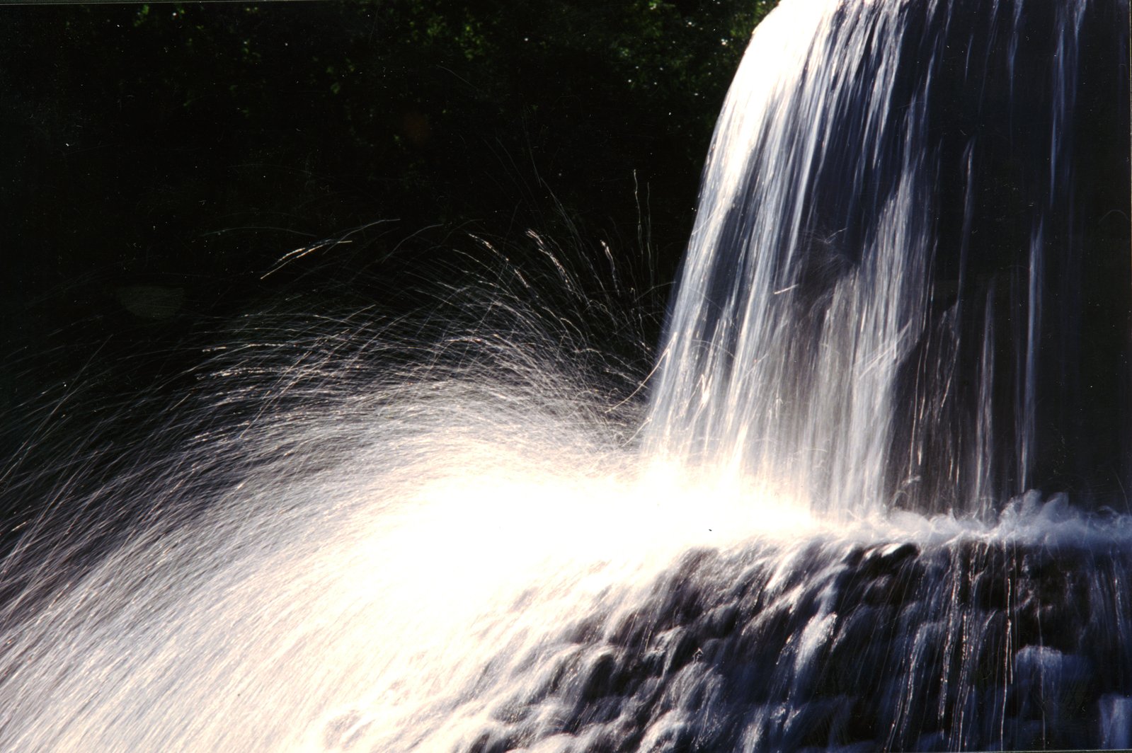 a very big pretty waterfall in the day time