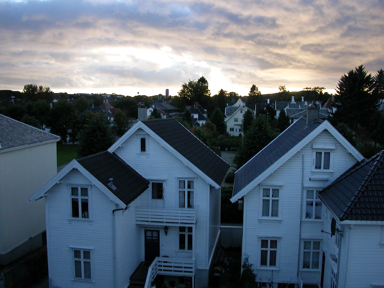 a picture from above of three different houses