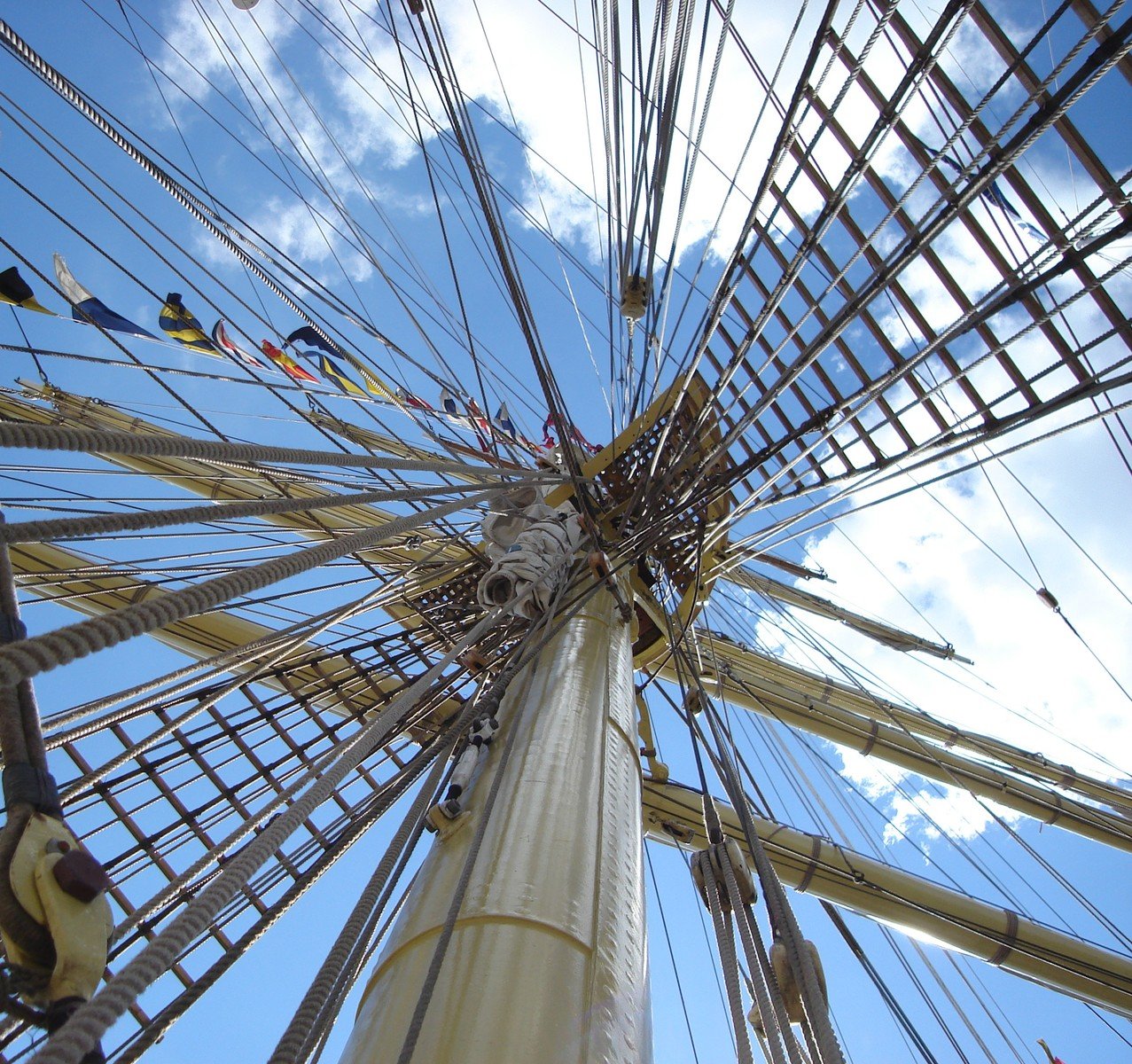 the bow of a mast of a tall ship