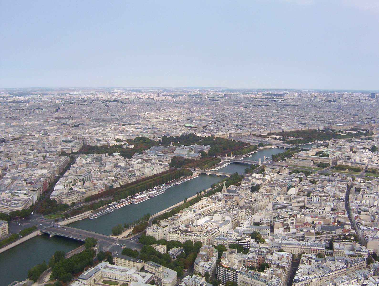 the view from the eiffel tower of the paris eye