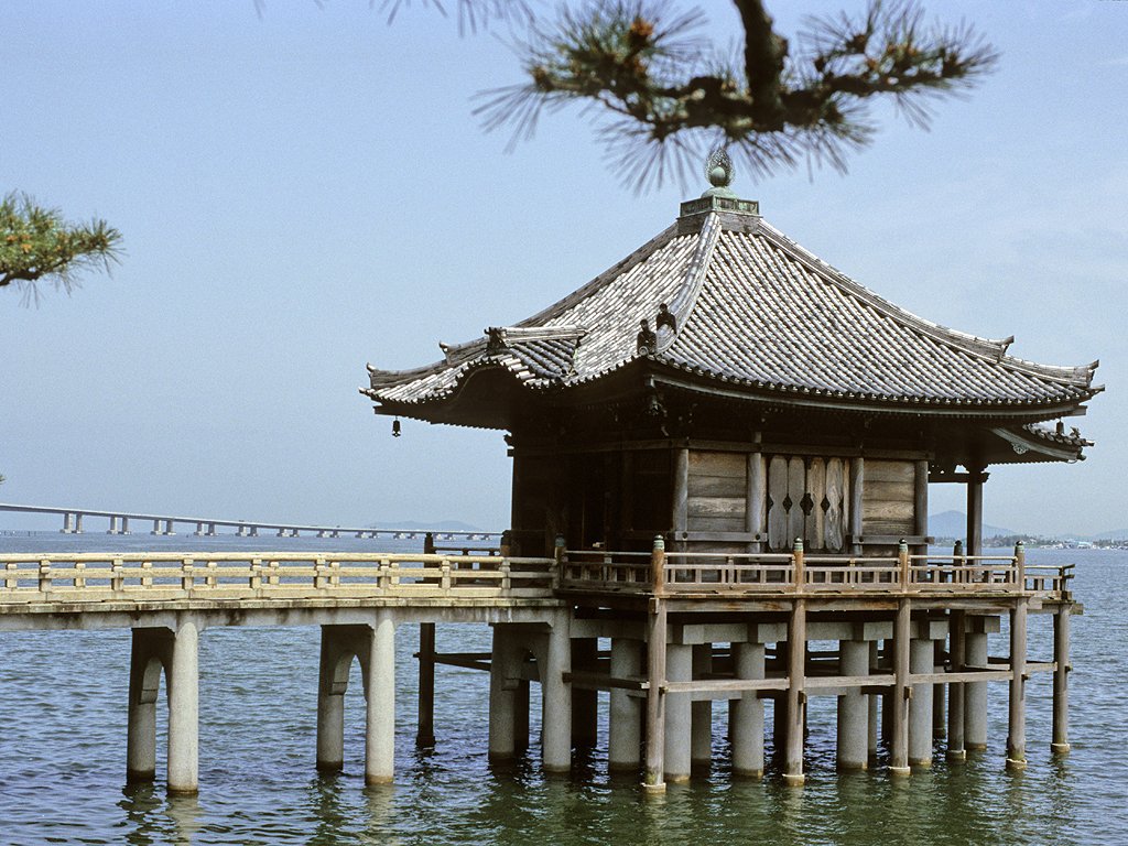 a house that is sitting on the water