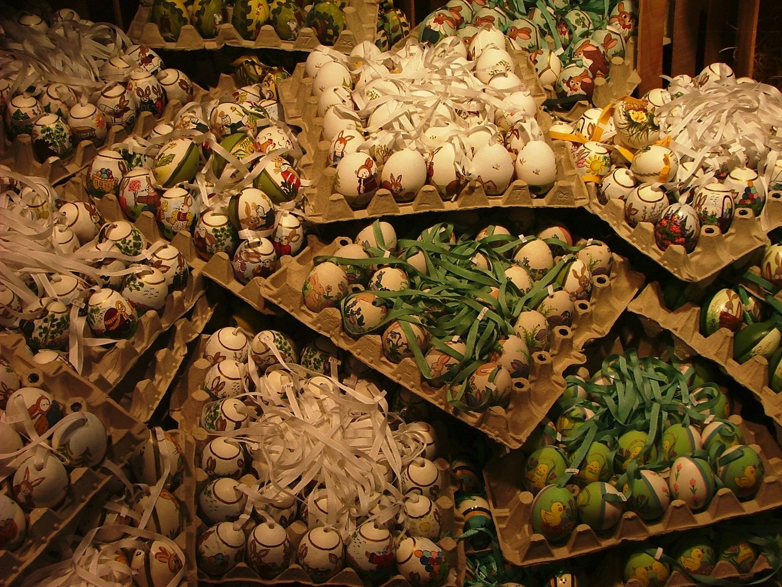 the display of vegetables has many types of bulbs