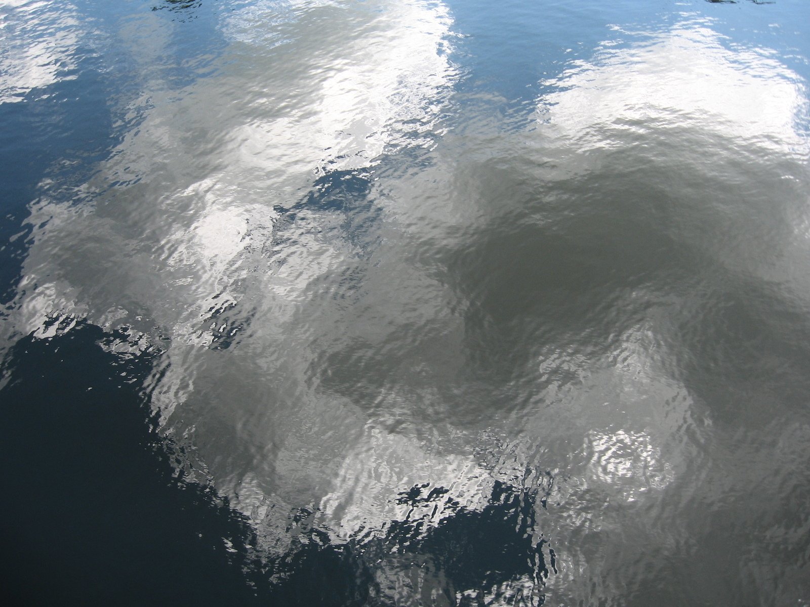 the reflection of the sky on water that reflects off of it