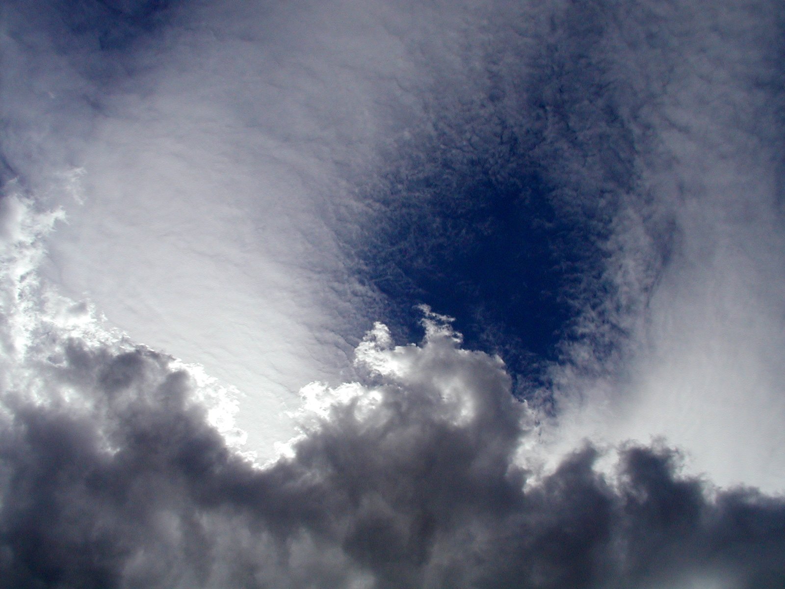 a large cloud that is high in the sky