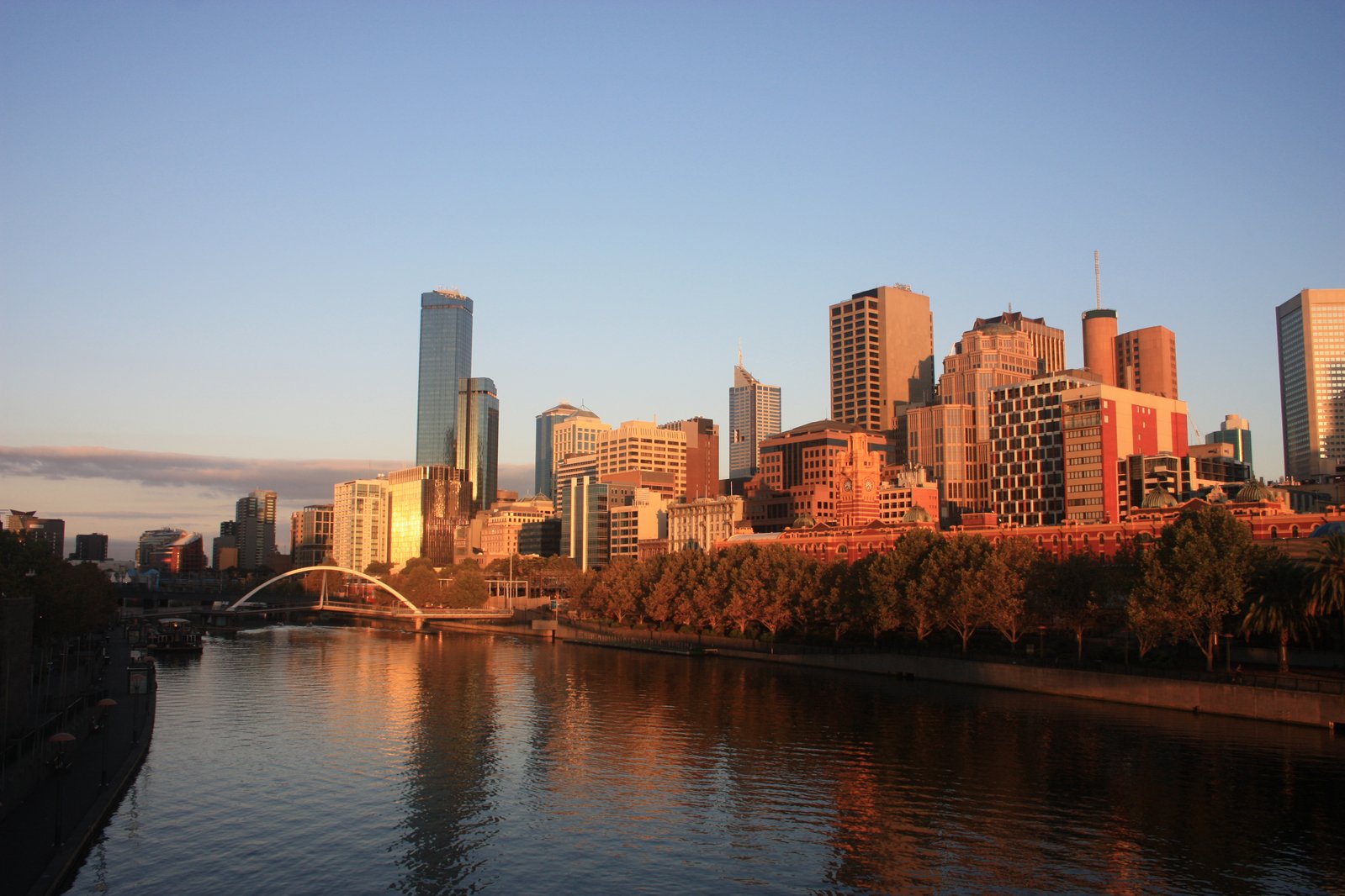 an image of a city setting on a beautiful day