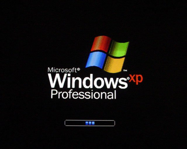 the logo of the new operating of windows xp