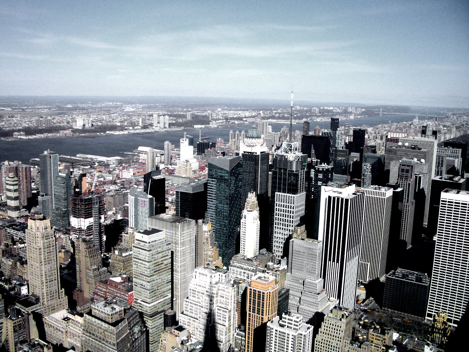 a picture of the view from the top of the empire state building