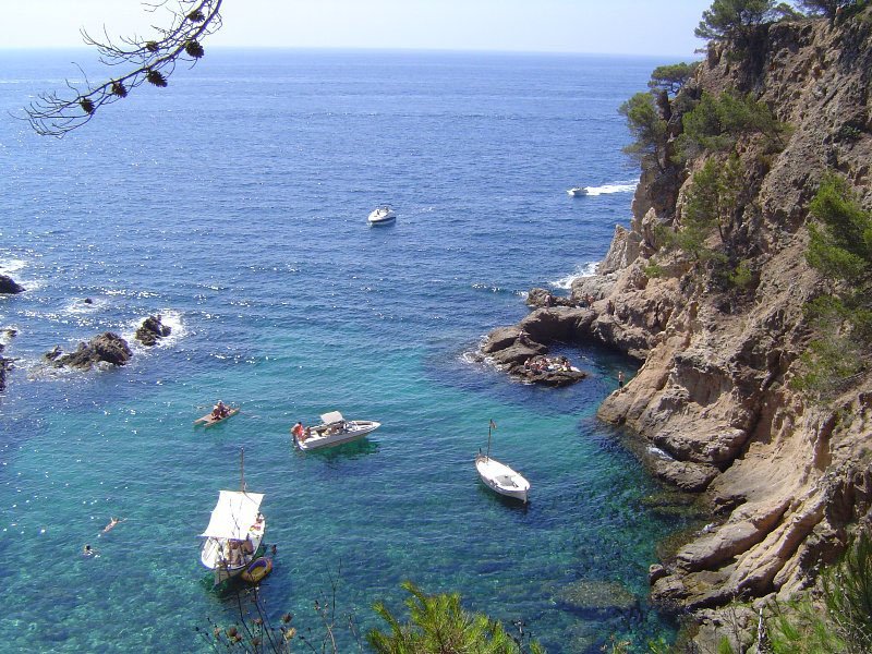 a body of water that is clear and blue