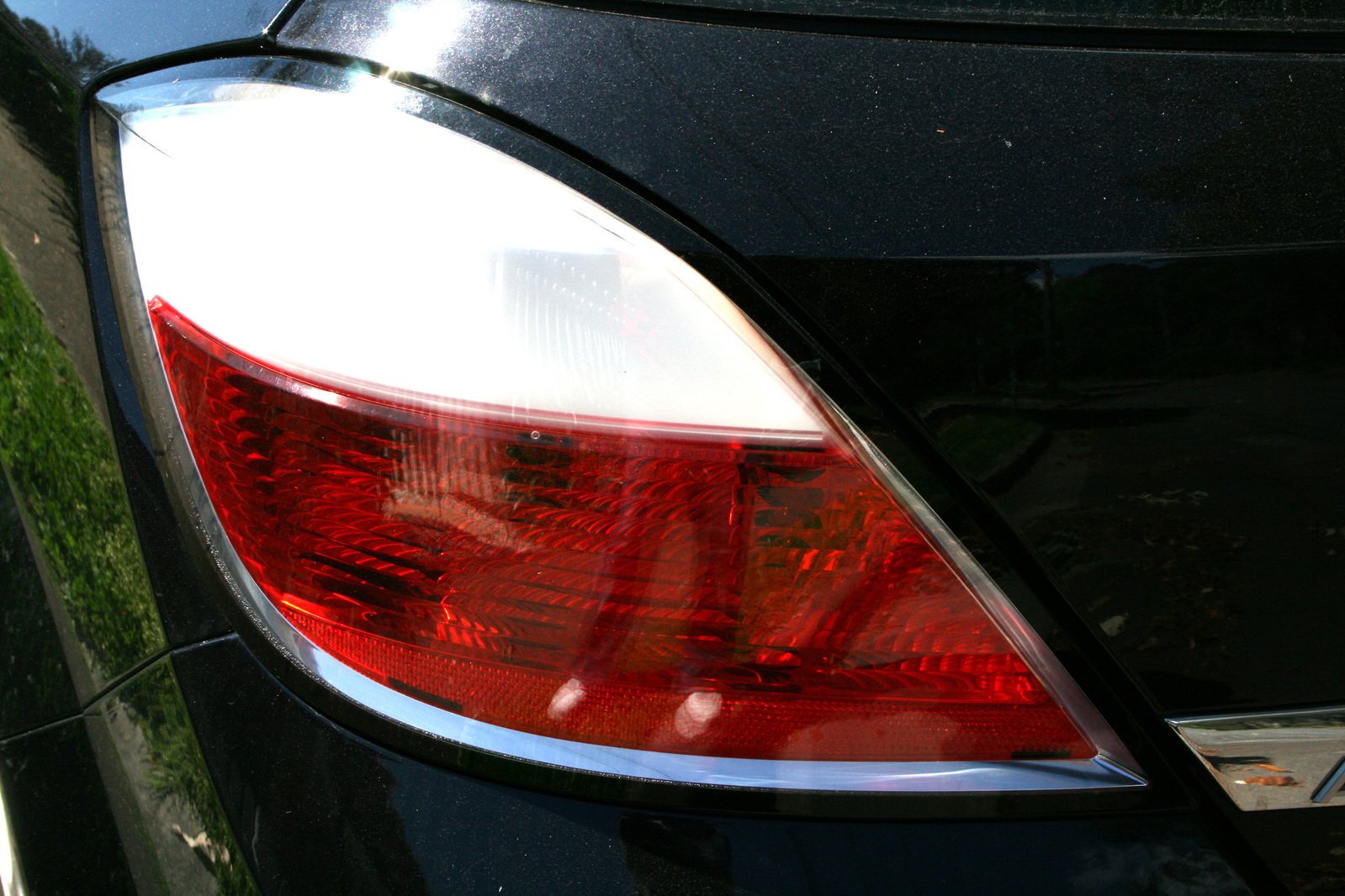 close up of the tail light of a vehicle