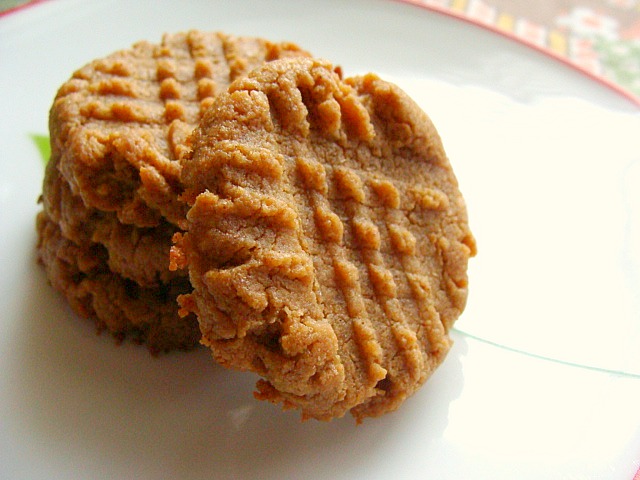 a cookie with some biscuits on top of it