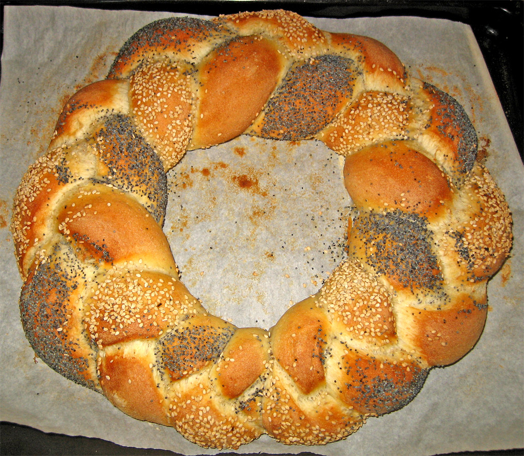 several different kinds of bread that are sitting on a paper towel