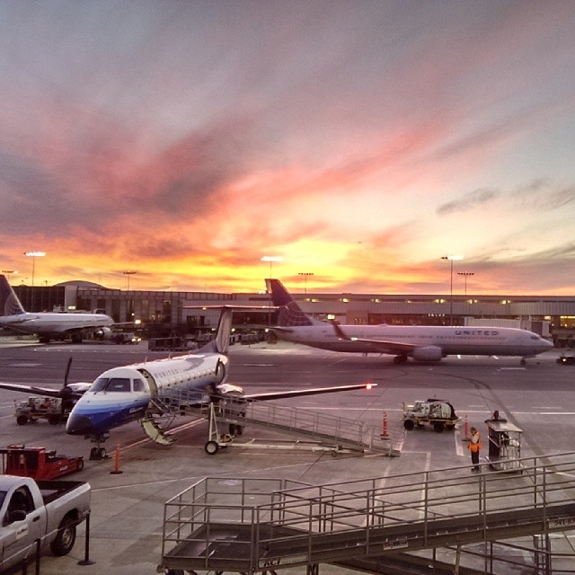 people in trucks and in cars waiting for the air traffic