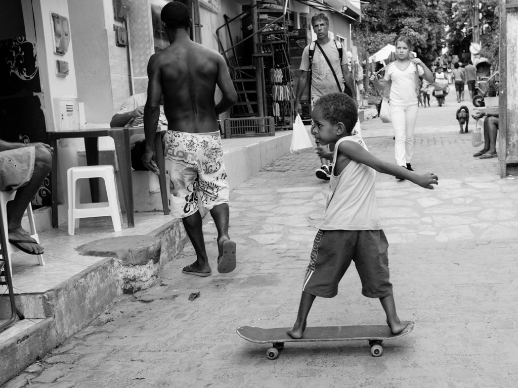 an image of a child that is skateboarding