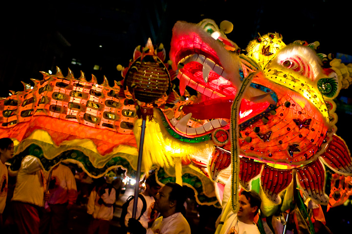 the dragon decoration is very colorful at night