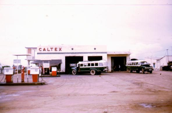 an old po of a car dealership