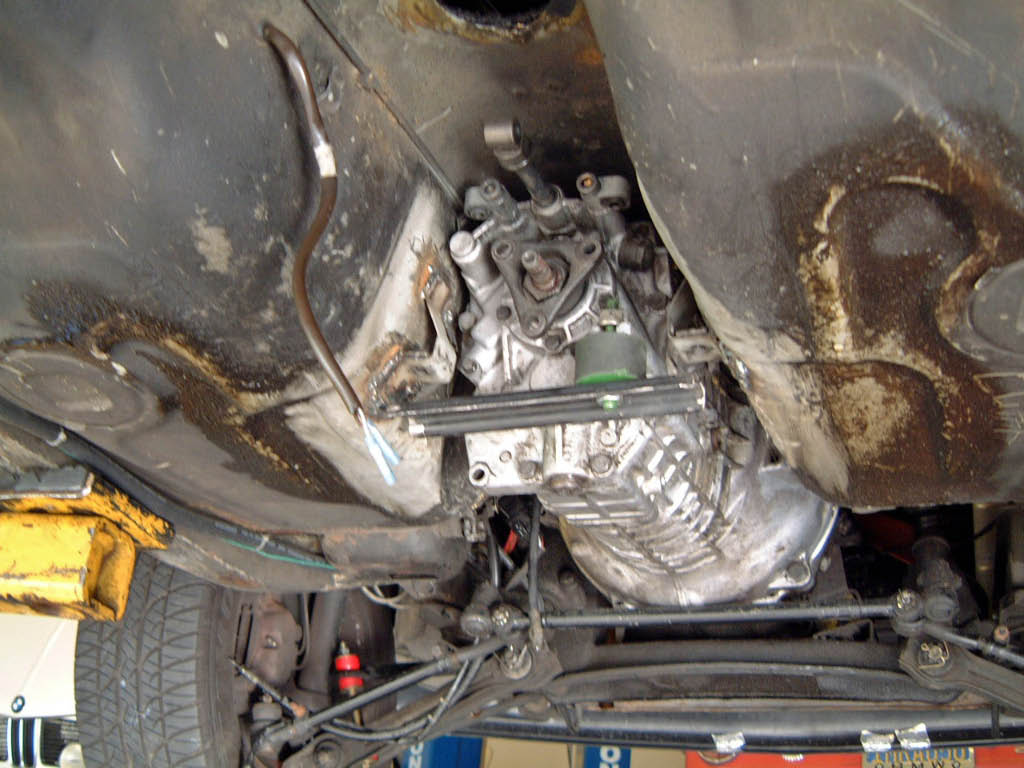 an exhaust pipe is attached to the engine and the exhaust pipes are closed