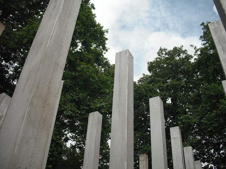 the monument stands in an area of trees, and is a great place to see soing