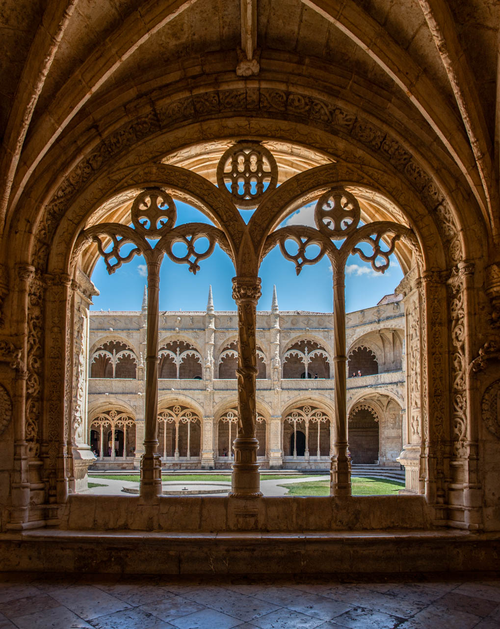 a building that has a very big stone archway