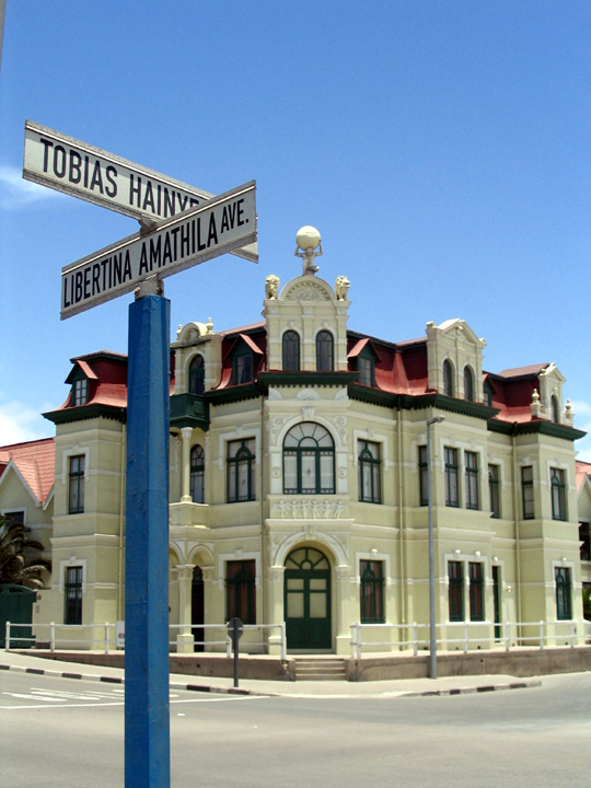 there is an old building with a sign that says tobias hain avenue