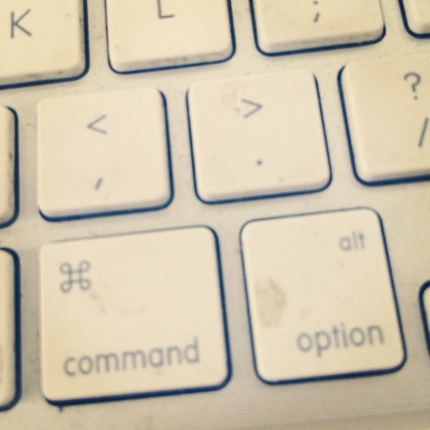 there is an image of a computer keyboard