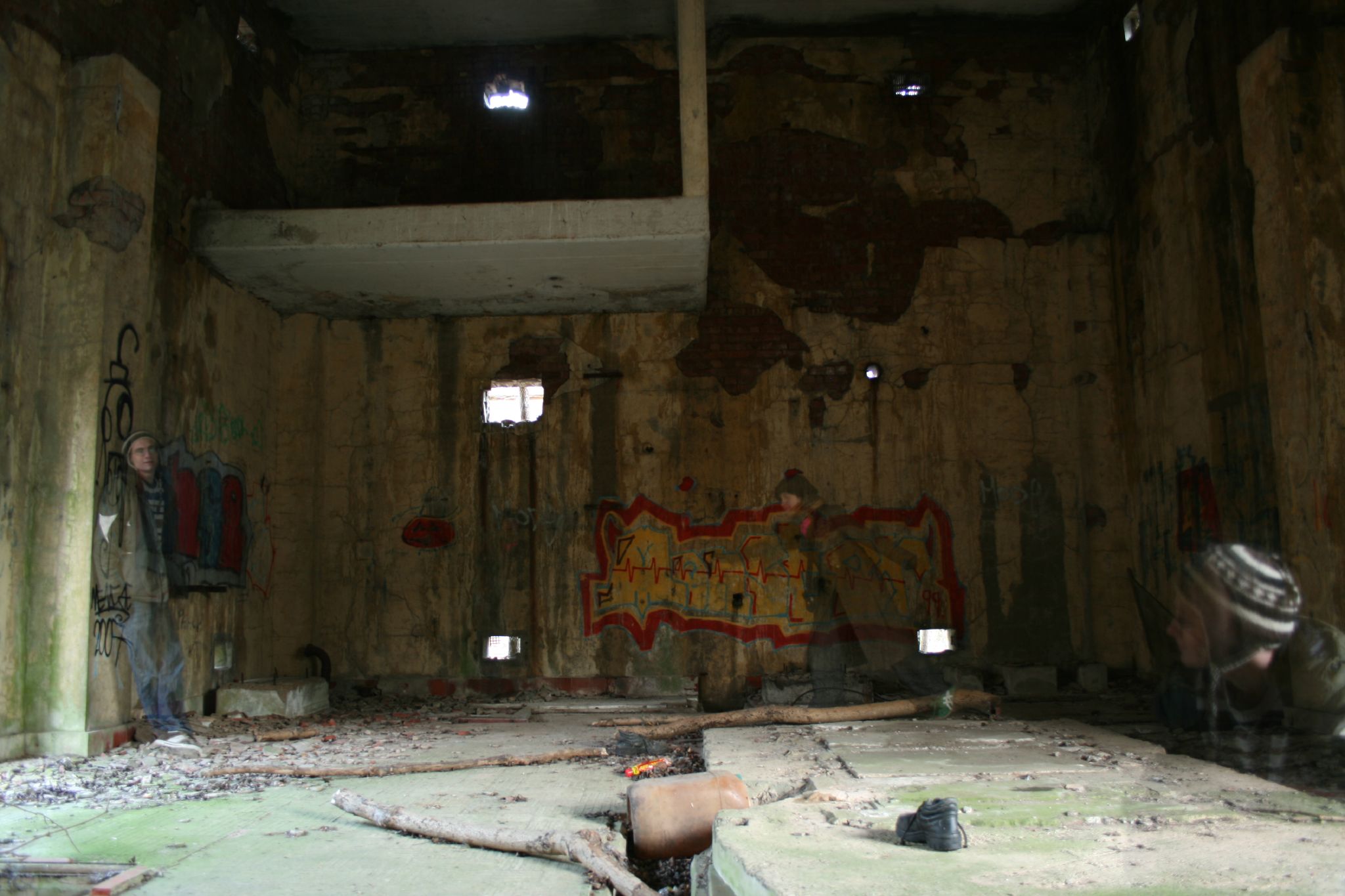 there is an abandoned building with graffiti on the walls