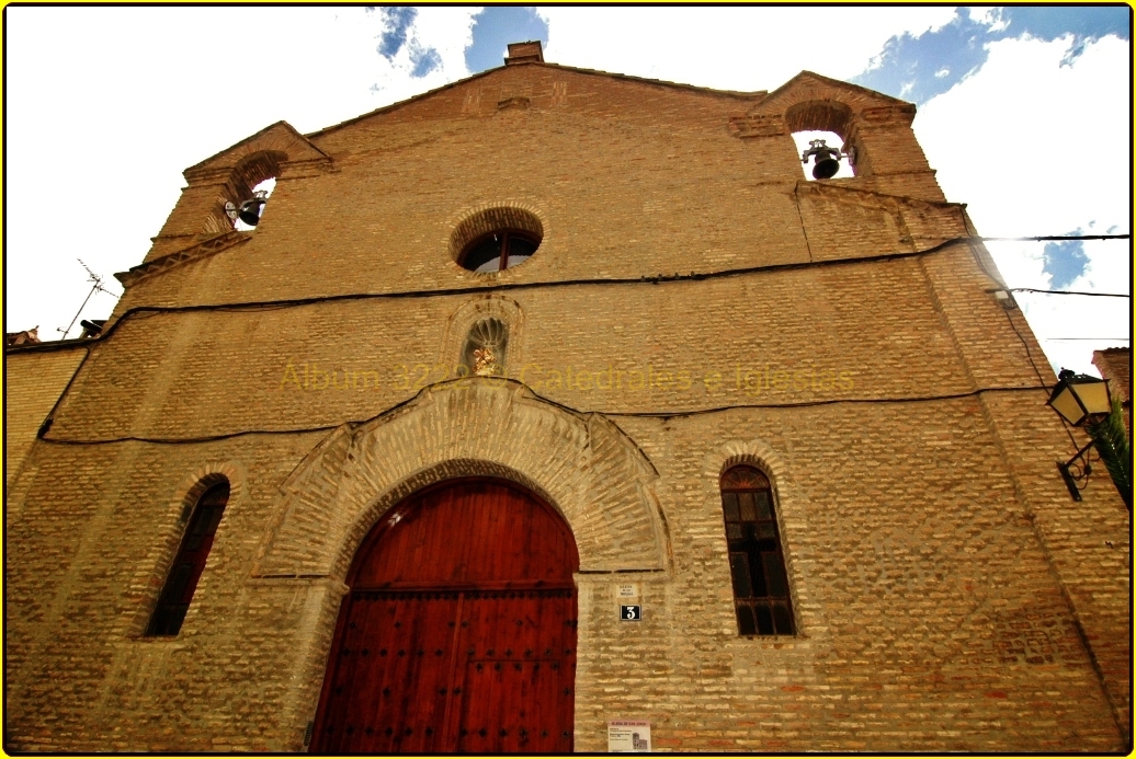 an old brick building has many windows