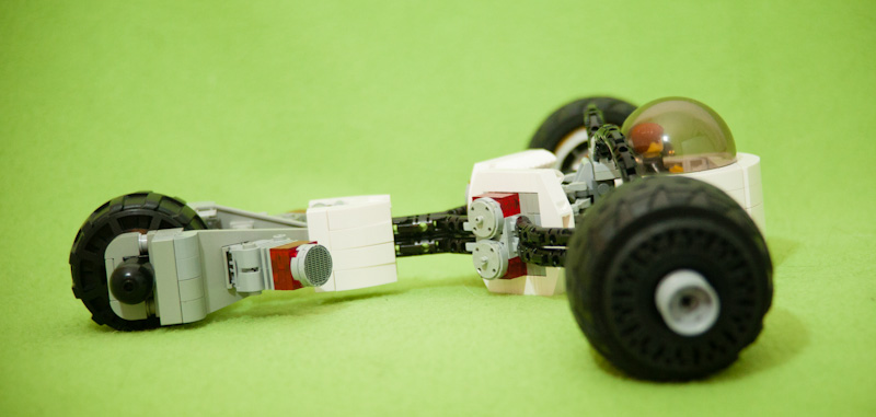 lego model of an object that is part of a remote control car