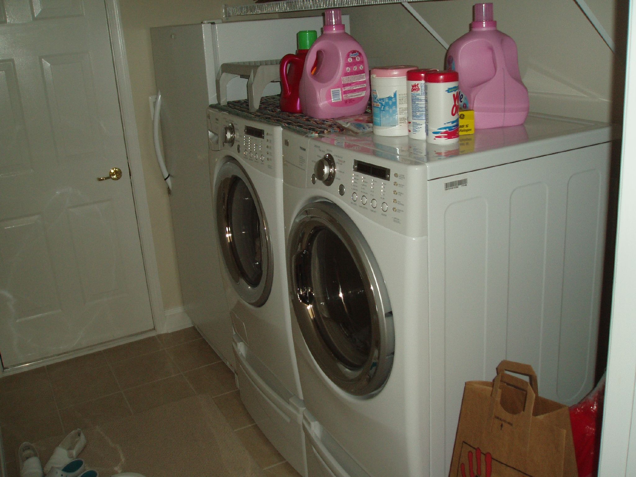 washing machines with pink deterant on them