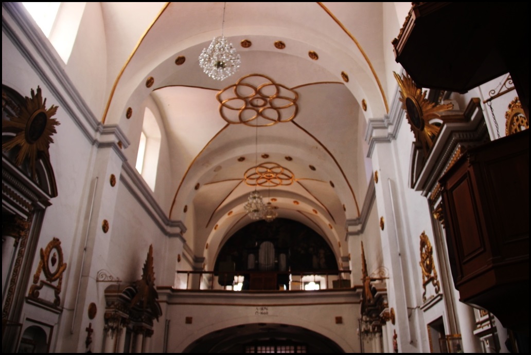 this is an altar in a church inside a building