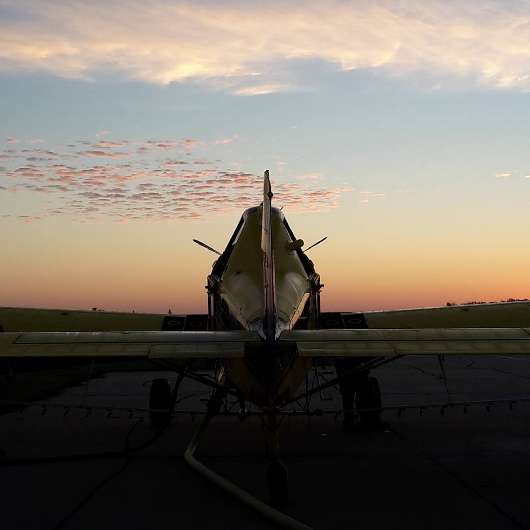 a close up view of the front of an airplane