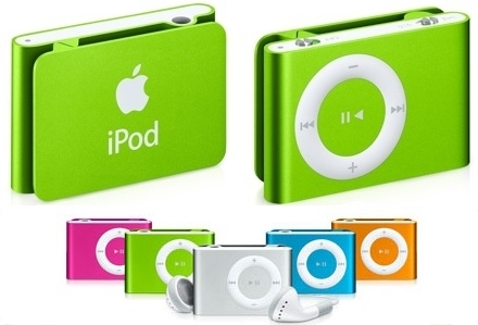 an ipod and mp3 player are sitting next to each other