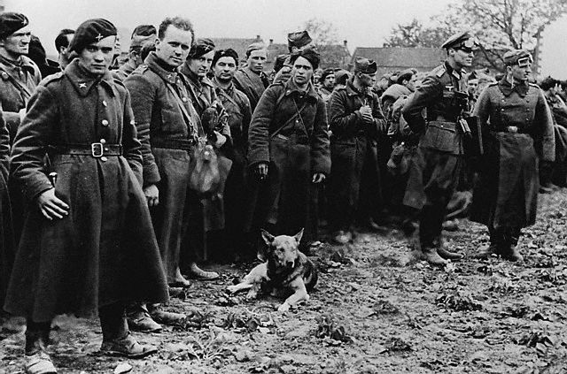 military men and women are posing for a po