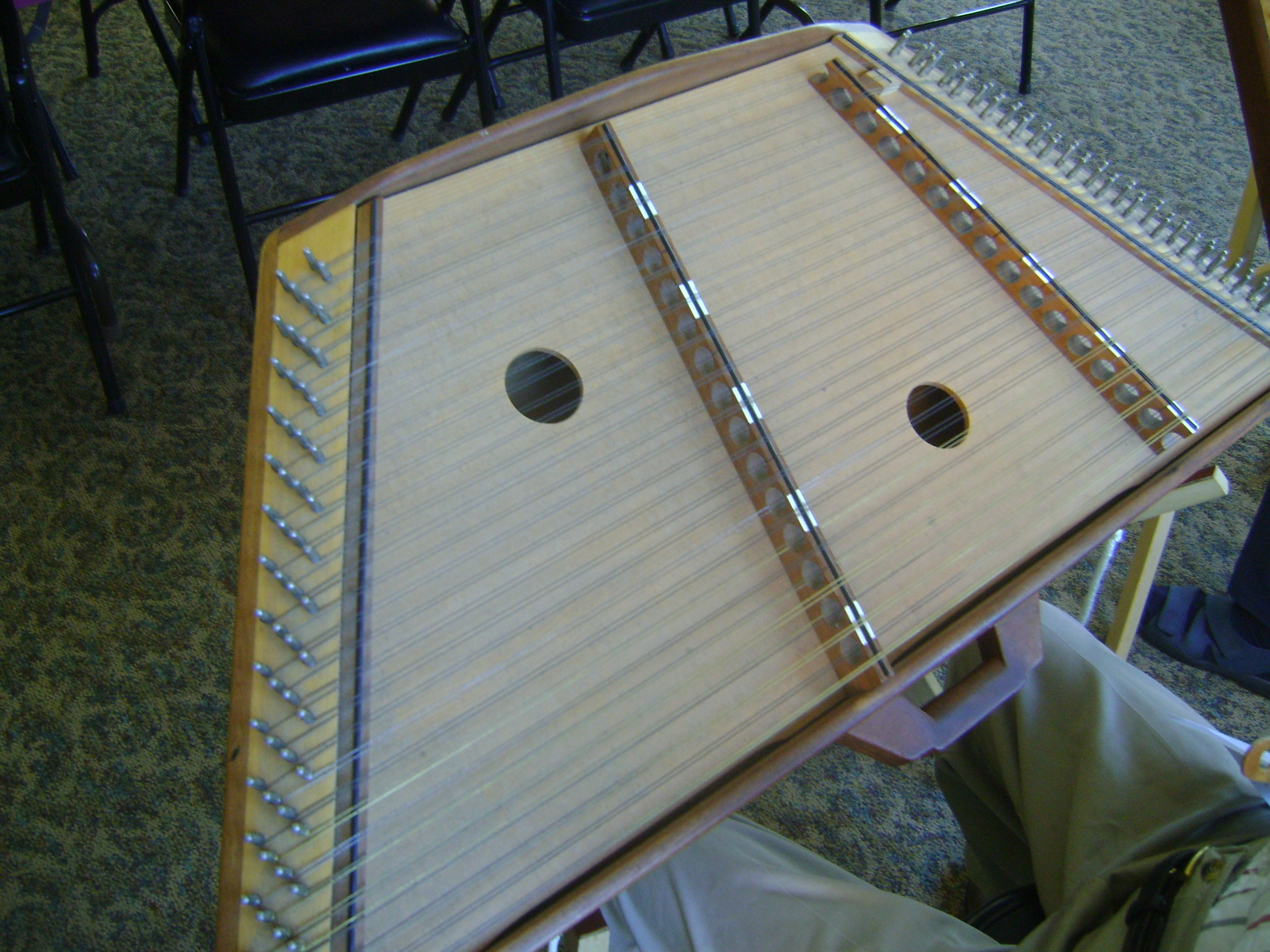 there is a very large musical instrument sitting on a table