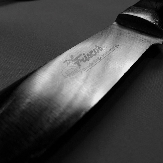 a black and white po of a knife