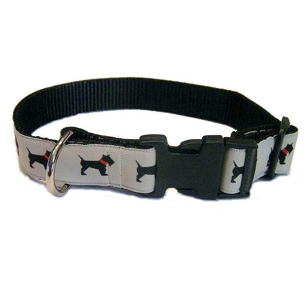 a black and white dog leash with dachshund print