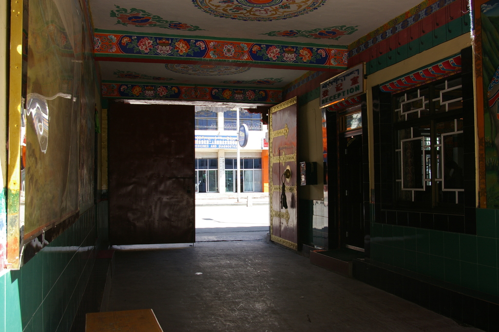 a hallway in the middle of an urban building