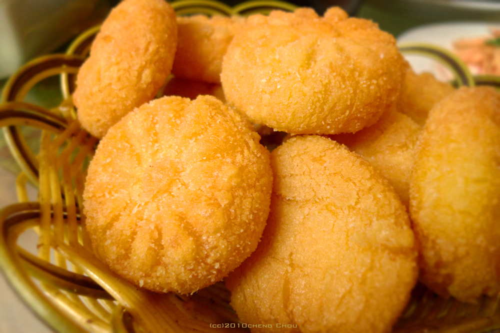 small doughnuts are sitting in the basket