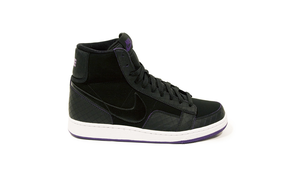 the nike air force high is shown in black and white