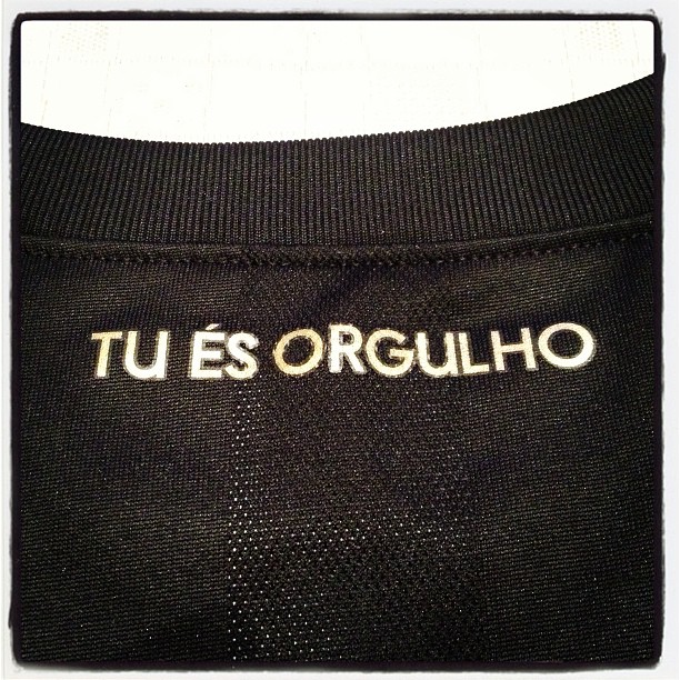an embroidered polo shirt that says, tues orgulho